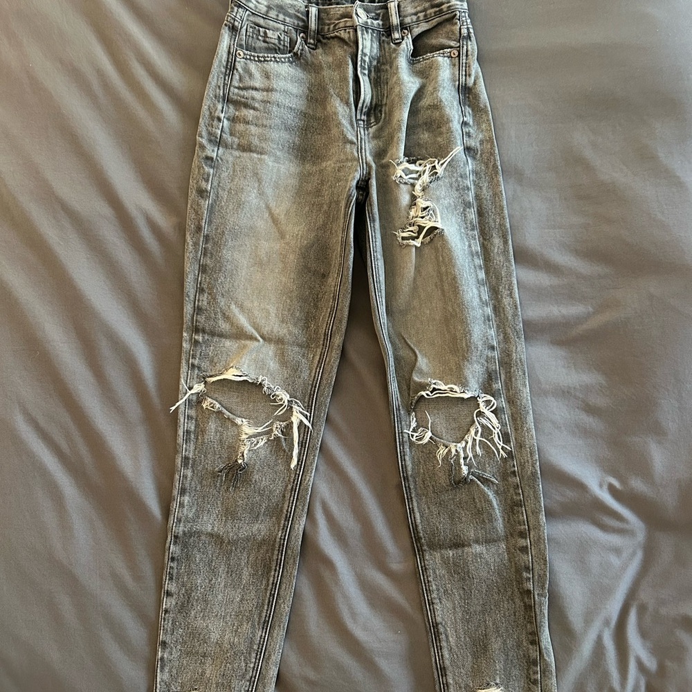 Women’s grey jeans